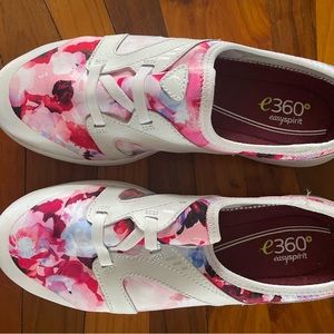 Slip on tennis shoes size 9